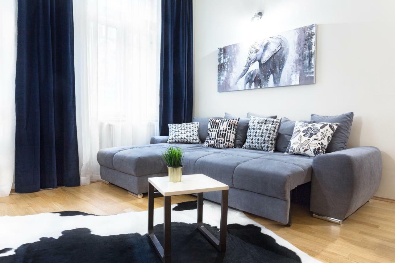 In Rumunska 355/9 Apartment *