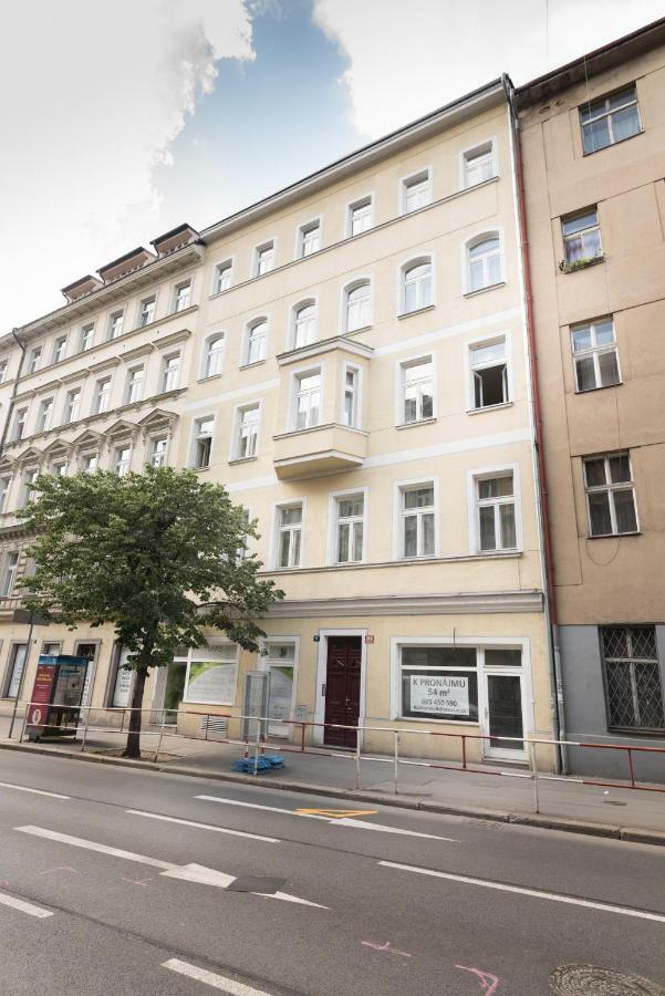 Apartment In Rumunska 355/9