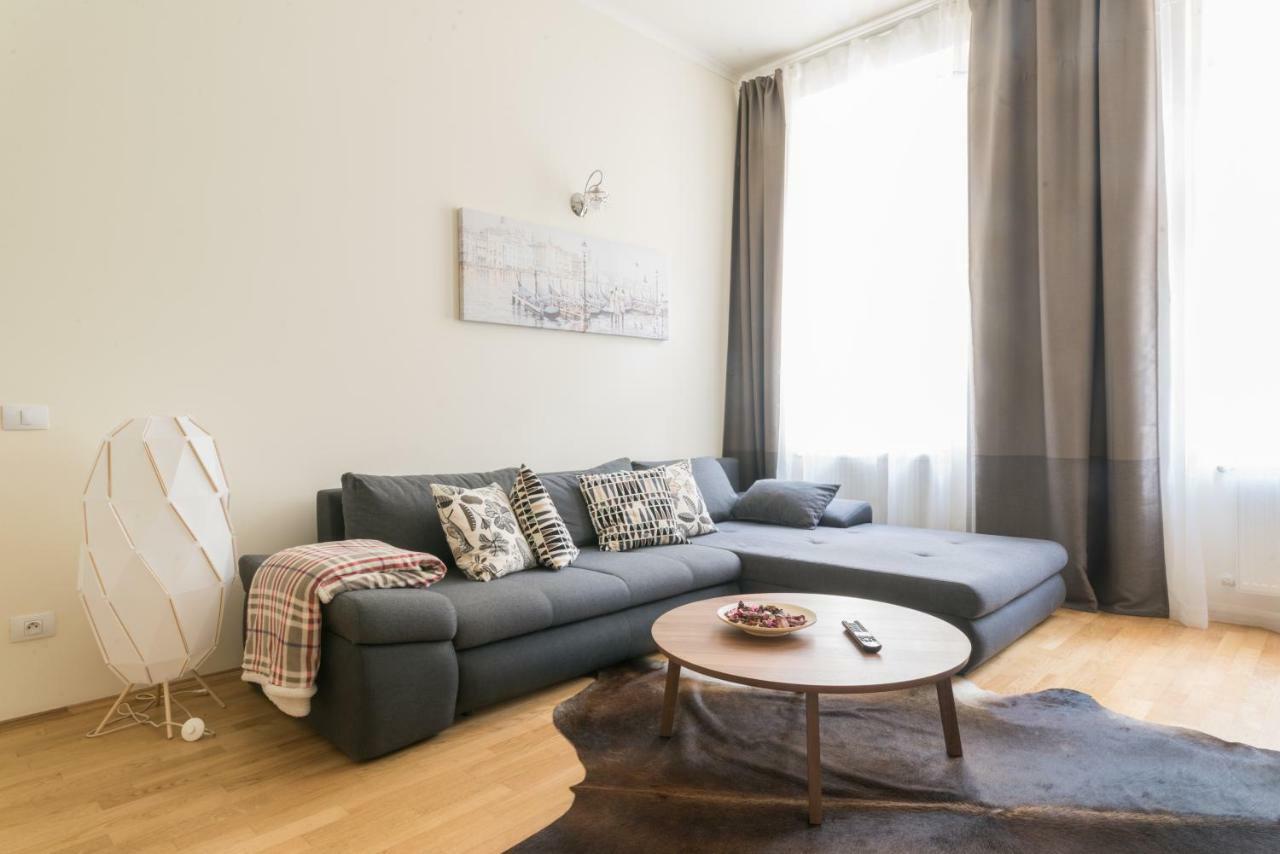 In Rumunska 355/9 Apartment